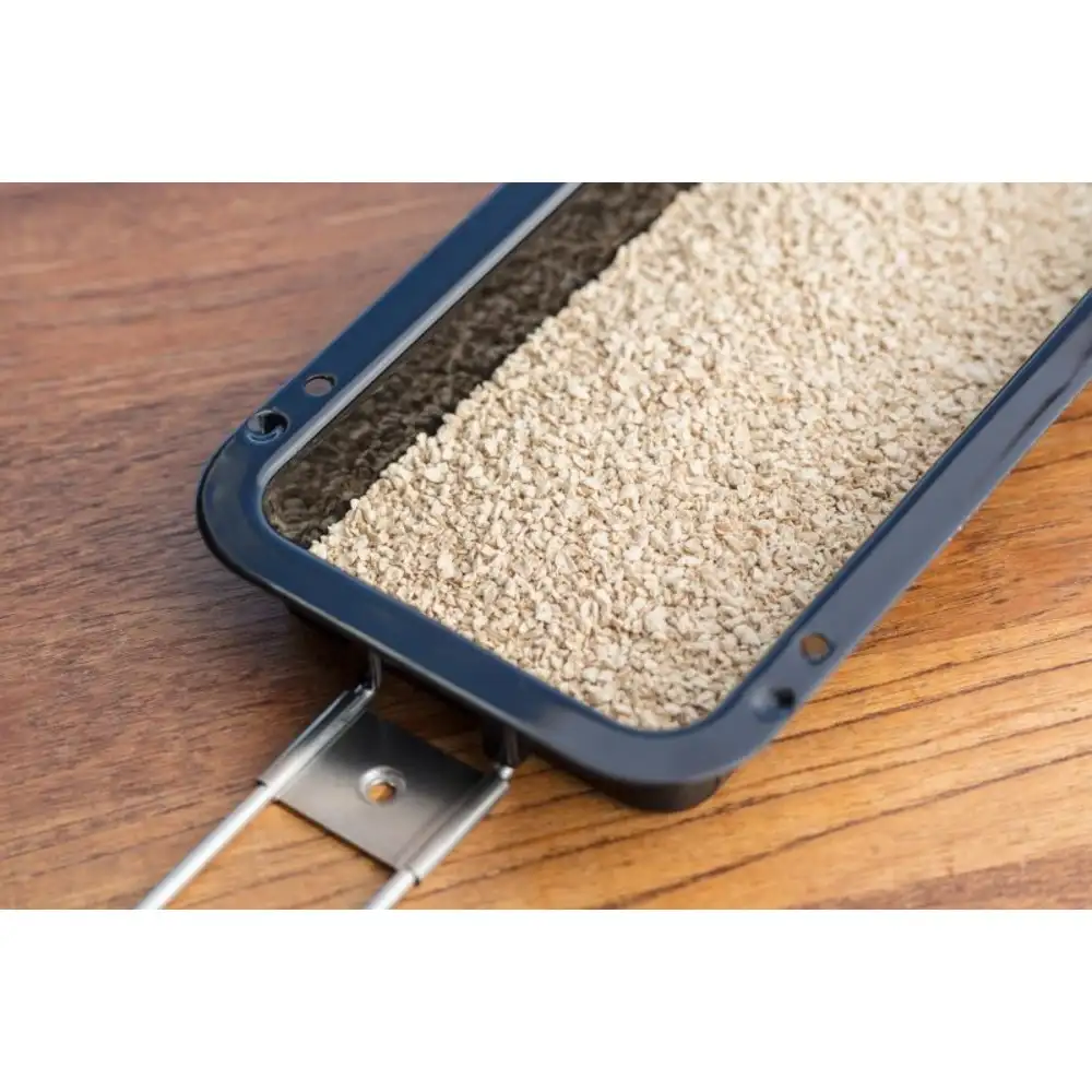 Outdoorchef Grill Powder, Natural Wood Granules for Grease Drip Tray, Absorbent, Antibacterial, Easy Grease Disposal - 14.421.28 - Image 4