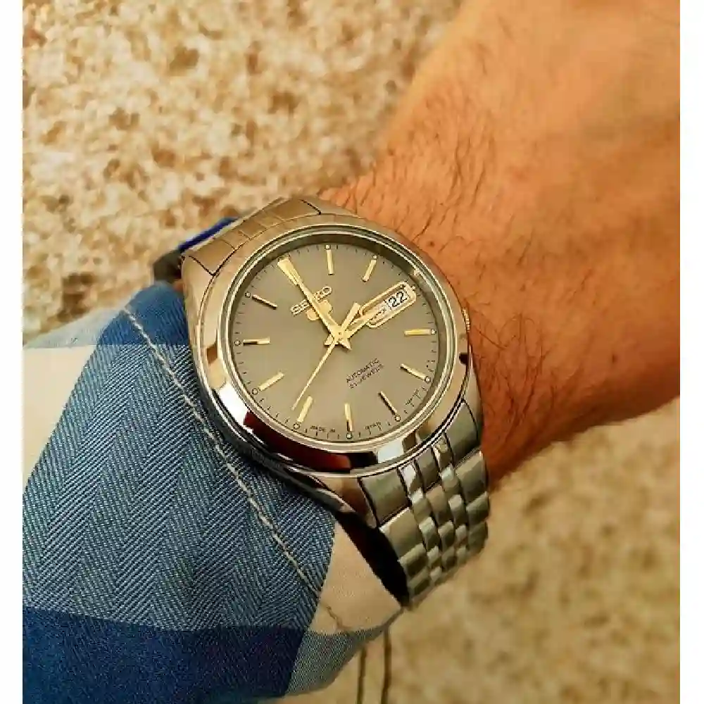Seiko 5 Automatic Watch for Men - 38mm Stainless Steel Case, Gray Dial, Metal Bracelet, 30m Water Resistant - SNKL19J1 - Image 5