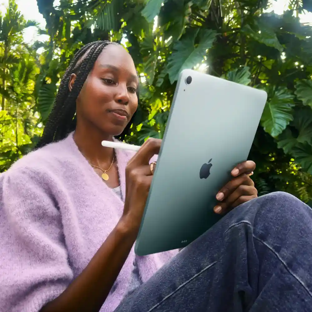 Apple iPad Air 8th Gen 11 Inch Tablet - Liquid Retina Display, M4 Chip, Wi-Fi, 128GB Storage, 12MP Camera, Touch ID, USB-C, Starlight - Middle East Version - Image 5