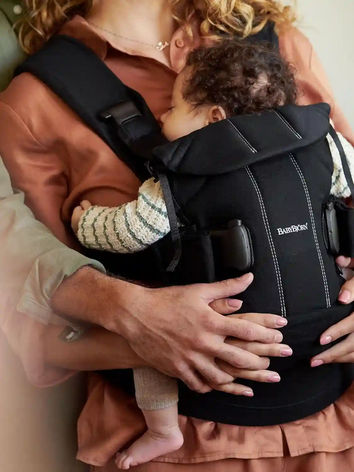 BabyBjorn Baby Carrier One Woven Cotton Black - BJ098123 - Image 4