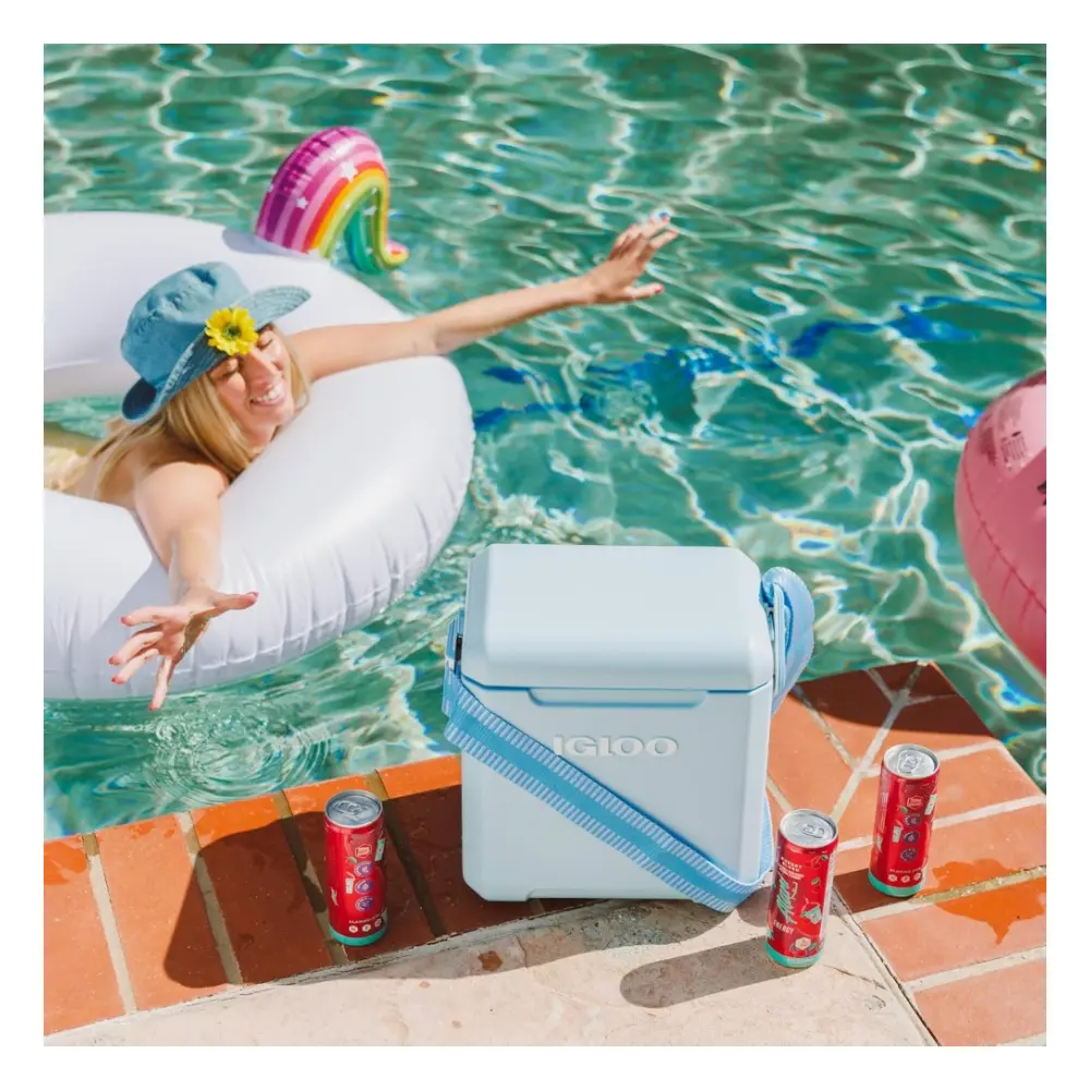 Igloo Tag Along Too 11 Quart Cooler, Compact Cube Cooler with Woven Crossbody Strap, MaxCold Insulation, Locking Lid, Powder Blue - 00032974 - Image 10