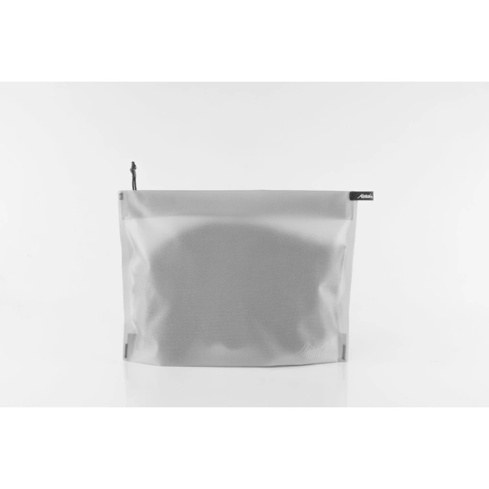 Matador FlatPak Zipper Toiletry Case 2.25L, Ultralight Leakproof Toiletry Bag, Welded Seams, Quick Access Zipper, Arctic White - MATFPZ001W - Image 3