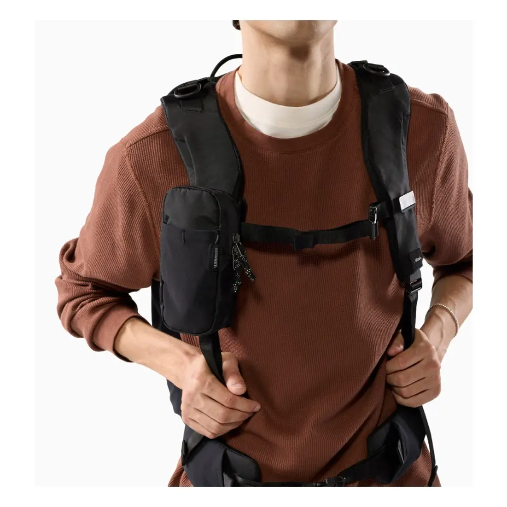 Matador Speed Stash V2, Backpack Shoulder Strap Pocket, Quick Access Phone and Passport Pouch, Fits Most Backpacks, Black - MATUSP2001BK - Image 4