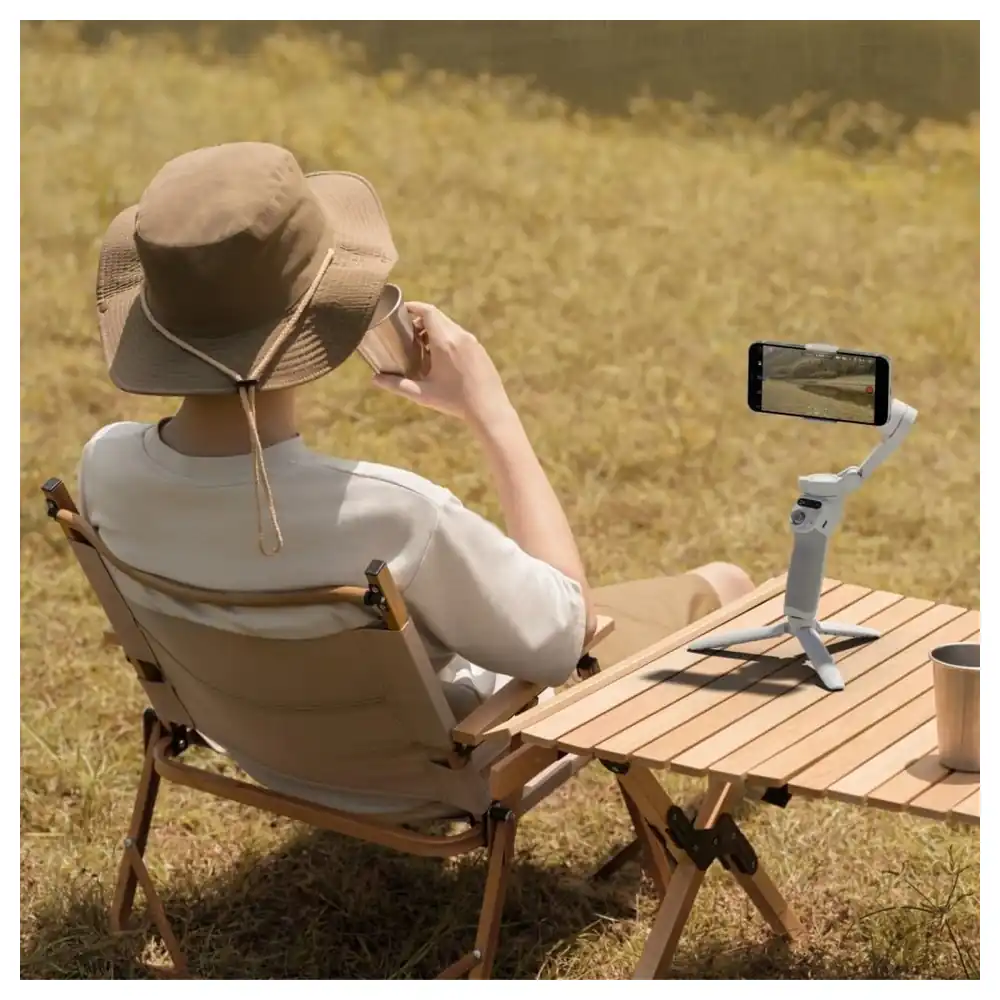 DJI Osmo Mobile SE 3-Axis Smartphone Gimbal Stabilizer, Foldable Magnetic Quick-Release Design, ActiveTrack Subject Tracking, Grip Tripod Included, Grey - Image 7